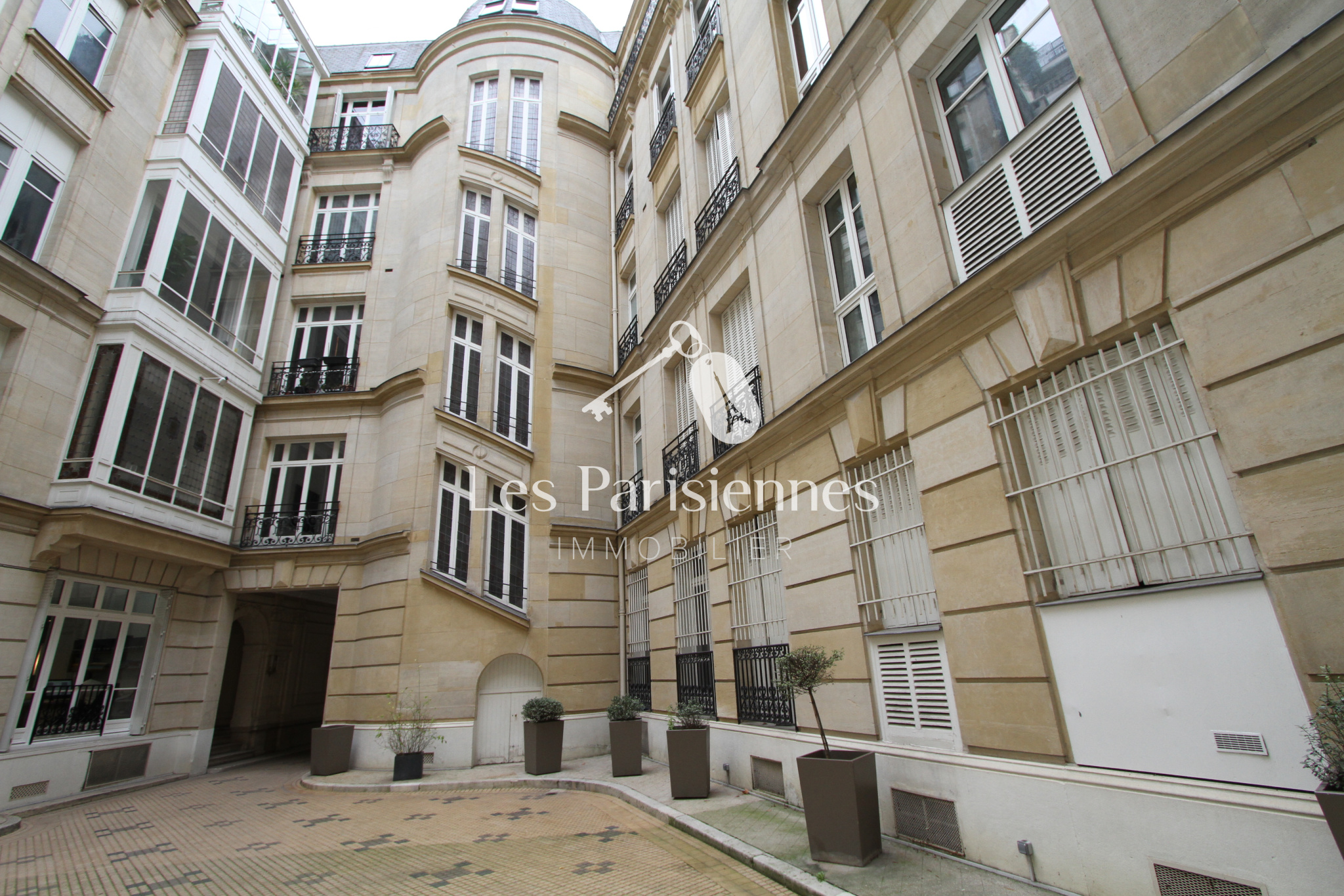 vente PARIS 16e FOCH APPARTEMENT 3 CHAMBRES Les Parisiennes